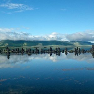 Therkhiin-tsagaan-lake